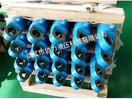 工程机械油缸