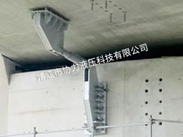 粘滞阻尼器使用现场